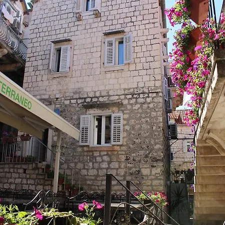 Pinna Hvar * Χβαρ
